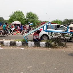 Shukrawari Bazaar