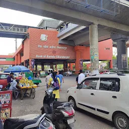 Sikandarpur Metro