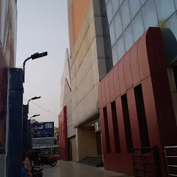 Siri Square Cinema