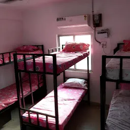 SJR MEN'S HOSTEL