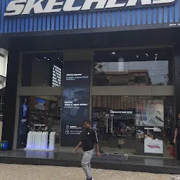 Skechers