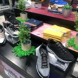 Skechers - Runwal Greens, Mulund