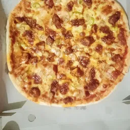 Slice for pizza lovers