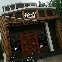Snoop Cafe & Restaurant