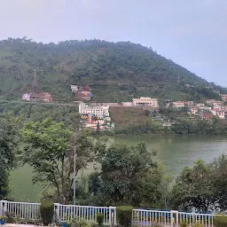 Sojourn By The Lake, Boutique Hotel(20 kms from Nainital)