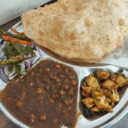 Special Naan Chole