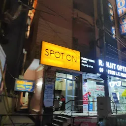 SPOT ON Pummy Lodge Near Lumbini Park