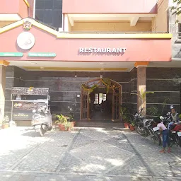 SPOT ON 47475 New Sri Shanti Sagar Hotel