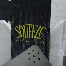 Squeeze Juice Bar & Cafe
