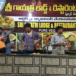 Sri Gayatri Lodge & Restaurant