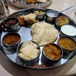 Sri Geetha Bhavan A/C Udipi Vegetarian Restaurant