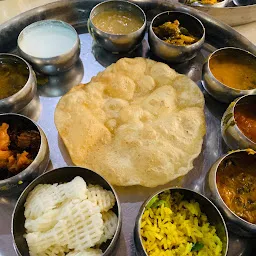 Sri Geetha Bhavan A/C Udipi Vegetarian Restaurant