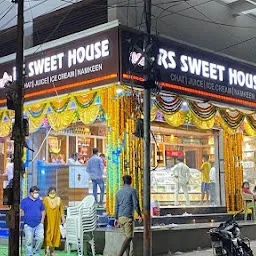 Sri Lakshmi Reddy Sweets