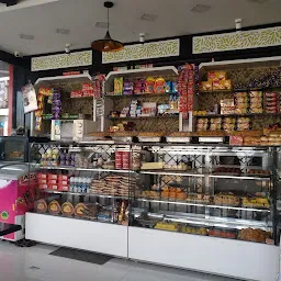 Sri Mahalakshmi Iyengar Bakery & Sweets