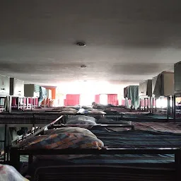 Sri Sai Ram Dormitory & Rooms