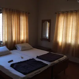 Sri Sapthagiri Hotel & Lodge