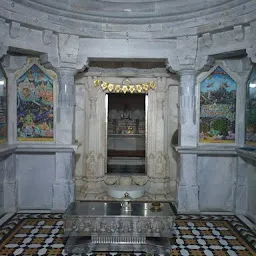 Sri Shantinath Jain Temple