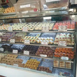 Sri singaravelan Sweets & Bakery