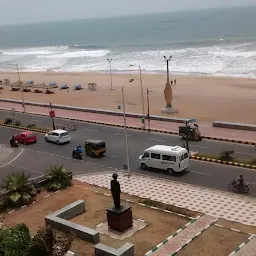 Sri Veera Brahmendra Swamy Statue