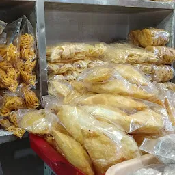 Sri Vinayaga Hot Chips