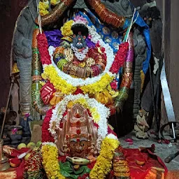 ஸ்ரீ தேவி கருமாரியம்மன் மற்றும் மதுரை வீரன் சுவாமி குறிமேடை கோவில்