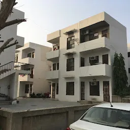 Staff Quarters, Surendera Dental College