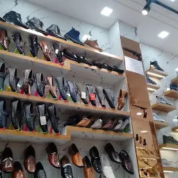 Standard Shoes - Best Shoe Shop In Jhansi