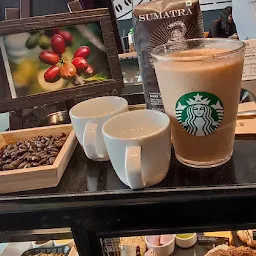 Starbucks - Peninsula Corporate Park