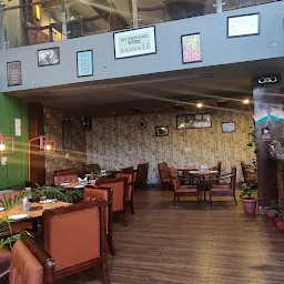 Starving Café & Lounge - Cafe & Lounge in Paonta Sahib