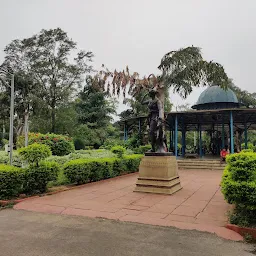 Statue of brave boy of dhari - Sayajibaug walk