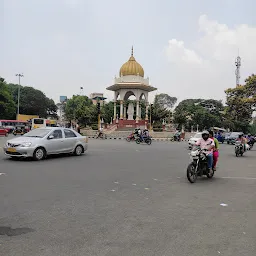 Statue of Jayachamarajendra Wodeyar