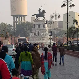 Statue of Maharaja Ranjit Singh