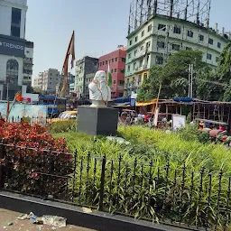 Statue of Rishi Arabindo at Howrah Maidan triangular Park