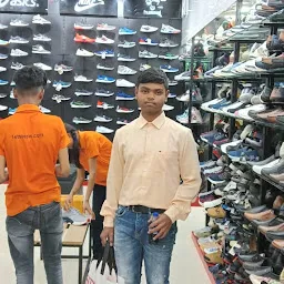 STEP IN AN AUTHORISED SHOWROOM OF REEBOK, ADDIDAS, PUMA, ASICS, CROCS, NIKE, WOODLAND, RED CHEIF IN RANCHI