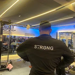 STRONG FITNESS