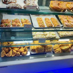 Subh Laxmi Foods & Cakes