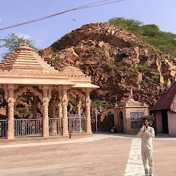 Subhadra Mata Mandir, Sar