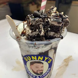 Sunny's Shakes & Cakes