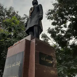 Suravaram Pratapa Reddy Statue