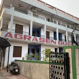 Suresh Agrasen Guest House and Boys Hostel