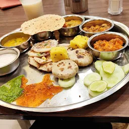 Suruchi Vegetarian Restaurant