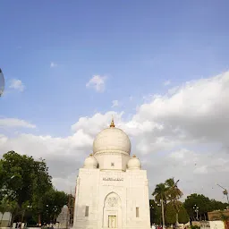 Syedna Qutbuddin Shaheed (R.A.) Qubba Mubaraka.