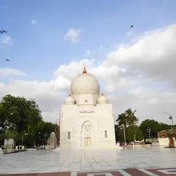 Syedna Qutbuddin Shaheed (R.A.) Qubba Mubaraka.