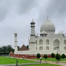 Taj Mahal building