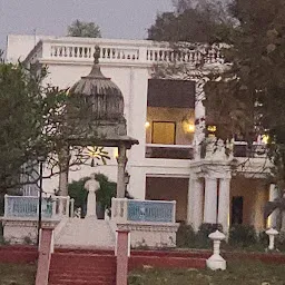 Taj Nadesar Palace