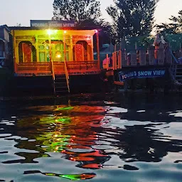 Taj Palace Houseboat || Kashmir Glory Travels