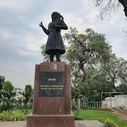 Tanishah Statue