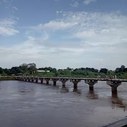 Tapti bridge