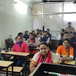 Target Academy Best Coaching for SSC Banking UPP SI TET CTET Super TET in Lucknow