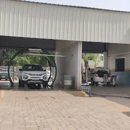 Tata Motors Cars Service Centre - National Garage, Tatibandh